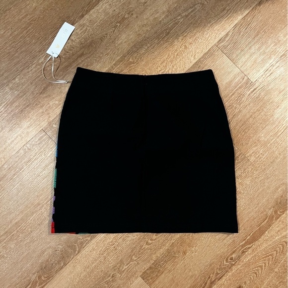 J.MARIE MULTICOLOR EMBROIDERED SKIRT SIZE S - Picture 2 of 3